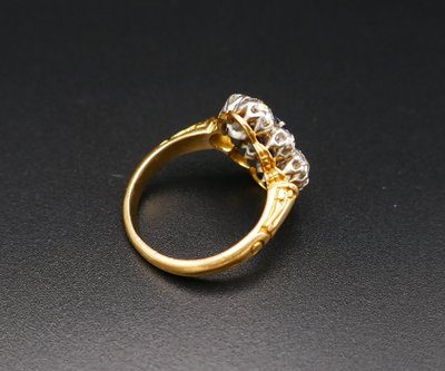 Sapphire and diamonds, gold and platinum ring.