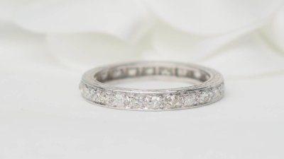 American wedding band in platinum and diamonds 0.80ct