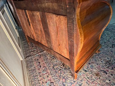 18th century Louis XV chest of drawers