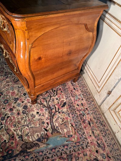 18th century Louis XV chest of drawers