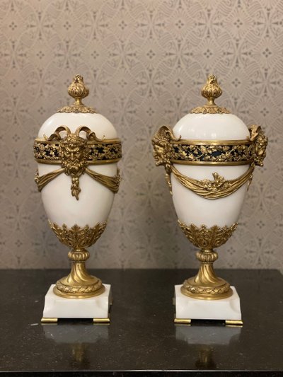 Paar Vase Gedeckt Marmor Und Bronze Stil Louis XVI