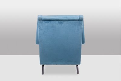 Blue velvet armchair, beech frame. Circa 1950. LS4410409A