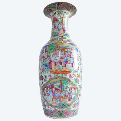 Very large polychrome and gilded Canton porcelain vase - China, 19th century - 65cm