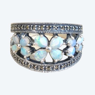 Opal band ring