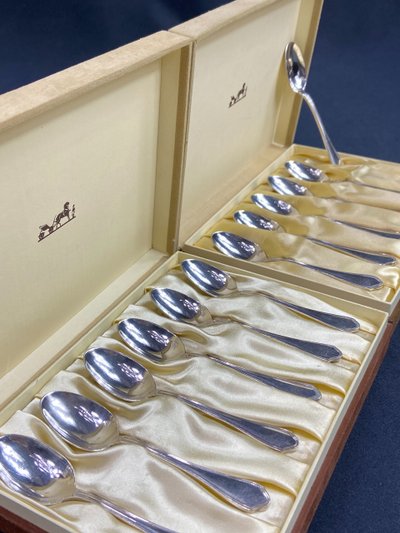 Complete set of 12 Louis XV style silver plated moka spoons signed Hermès