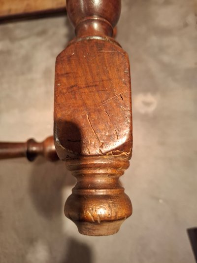 Small Louis XIII walnut table from the late 17th, early 18th century.