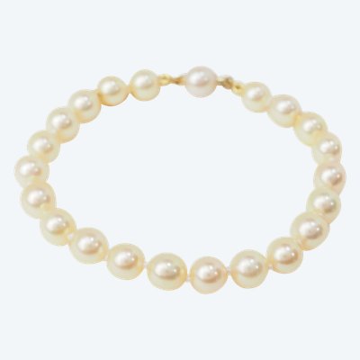 Yellow Gold And Cultured Pearl Bracelet