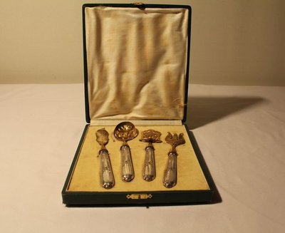 Set of 4 silver serving pieces early 20th century