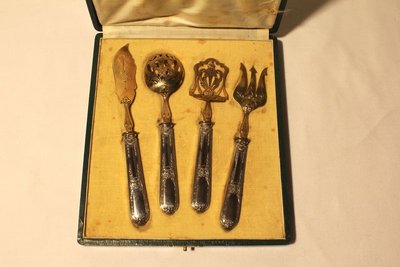 Set of 4 silver serving pieces early 20th century