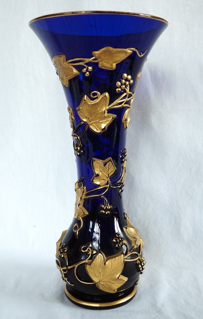 Large Baccarat crystal vase in cobalt blue, gilded ivy garland design