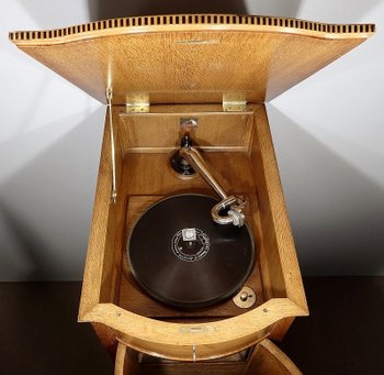  Gramophone Music Cabinet "His Master's Voice" - Inizio XX secolo