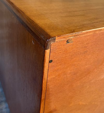 Scandinavian teak sideboard by Victor WILKINS from the 70s