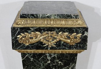  Bolsterscheide aus Marmor im Louis XVI-Stil – Ende des 19. Jahrhunderts