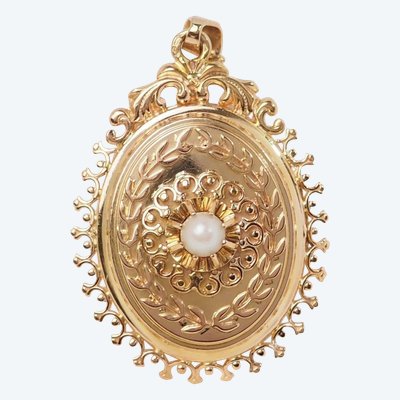 Yellow gold and cultured pearl cassolette pendant