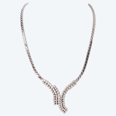 Collier de luxe en or blanc et diamants