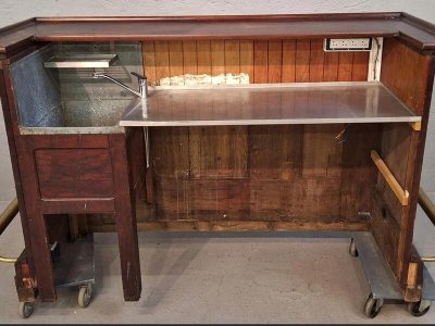 1900 mahogany bar counter