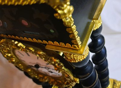 Napoleon lll blackened wood clock with twisted columns - second half of the 19th century