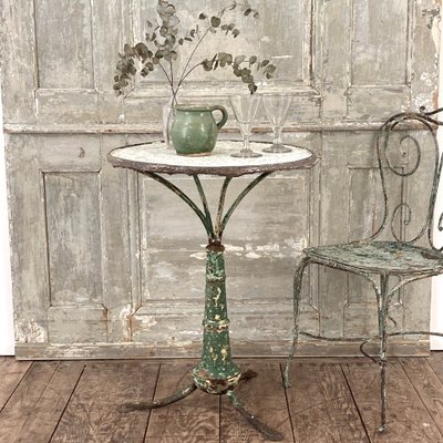 Bistro pedestal table XIX