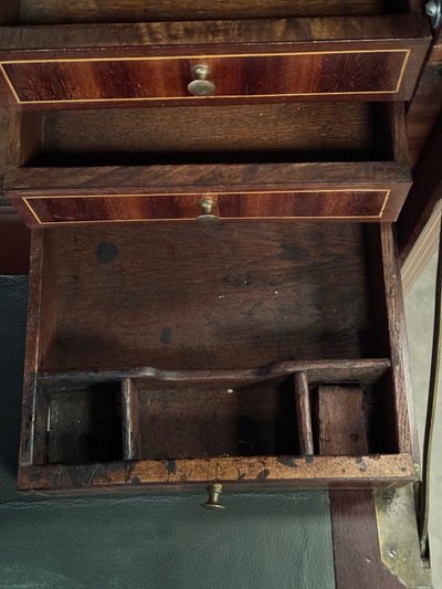 Louis XVI period desk in monogram marquetry and white marble