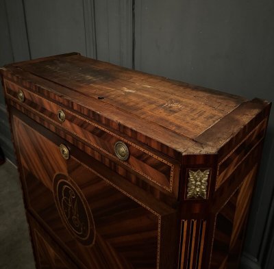 Louis XVI period desk in monogram marquetry and white marble