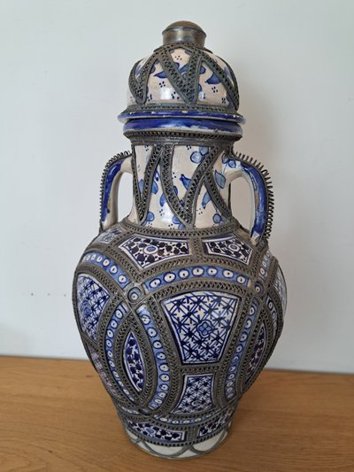 Morocco , Large Covered Pot , Earthenware , Metal , XX°.