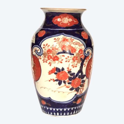 Imari porcelain vase/Compagnie des Indes/ 19th century