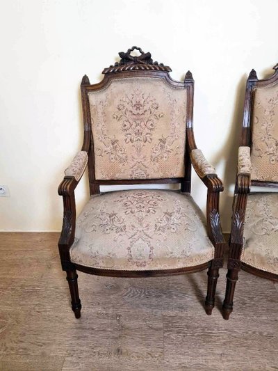 Pair Of Louis XVI Style Queen Armchairs In Richly Carved Wood