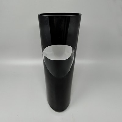 Vase noir étonnant de l'âge de l'espace des années 1970 par Linea Glass. Fabriqué en Italie