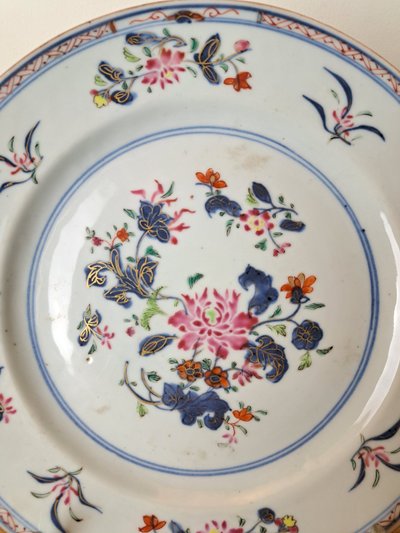 Plate from the East India Company, Famille Rose, Porcelain, 18th century.