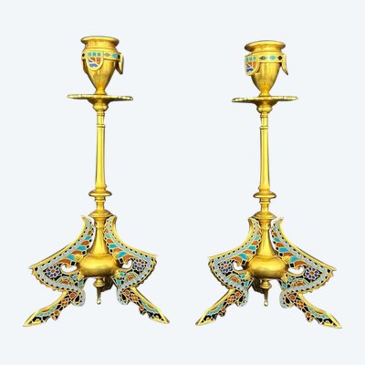 Coppia di candelabri in bronzo e smalto cloisonné