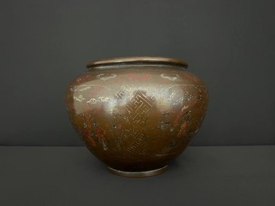 South China or Vietnam. Bronze Vase with Metal Inlaid Decoration. 19th Century.