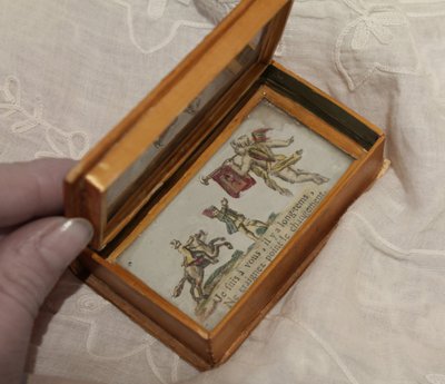 Straw marquetry box imitation romantic book print 18th century