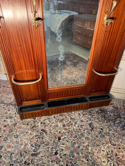 Large Louis XVI style mahogany coat rack from the end of the 19th century