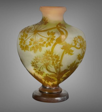 VASE BY ÉMILE GALLÉ WITH UMBELLIFERA DECOR, ART NOUVEAU PERIOD, HEART-SHAPED