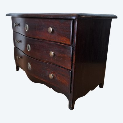 Master's Chest of Drawers, Varnished Wood, Late 18th/early 19th century.