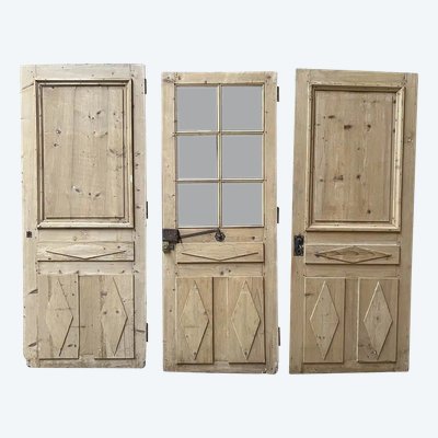 Lot of stripped closet doors in the Directoire style