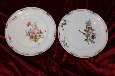 Dessert service in fine Lunéville earthenware with Saxon flower decoration, 19th century