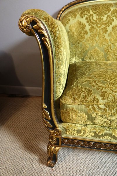 Napoleon III living room sofa and four armchairs