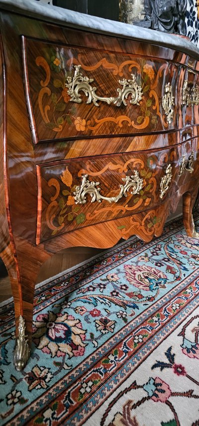 Louis XV period chest of drawers, regional work circa 1760.