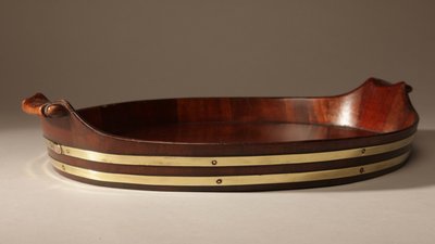 Original oval tray in mahogany and brass.