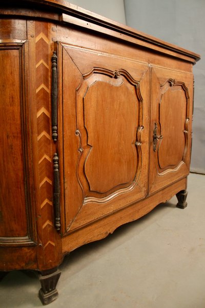 18th Century Walnut Sideboard with Pull Handle, Eastern France