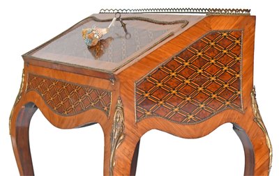 Louis XV style sloping desk in marquetry