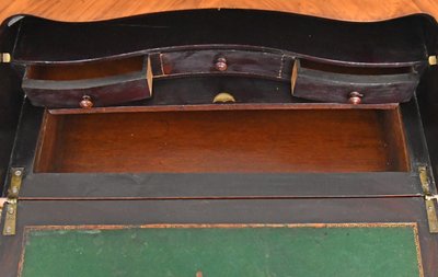 Louis XV style sloping desk in marquetry