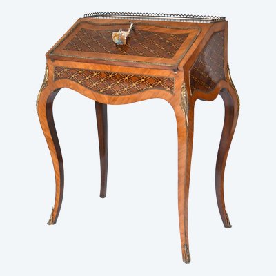 Louis XV style sloping desk in marquetry