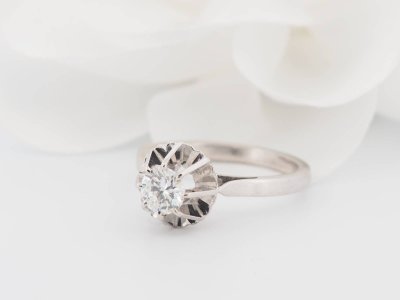 White gold and diamond solitaire ring