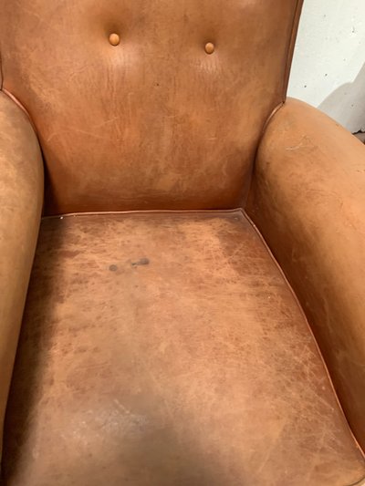 Pair of Art Deco club armchairs in tawny leather, 20th century