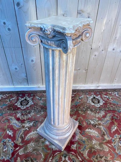 Corinthian plaster Corinthian saddle or column