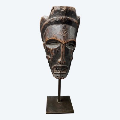 Maschera del popolo Tchokwe, Angola