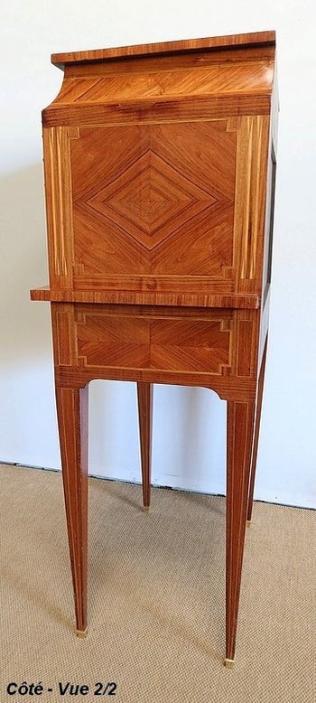 Petit Cabinet en Marqueteries de bois divers, style Louis XVI – 1900