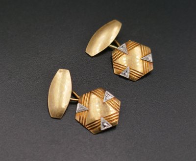 Pair Of Art Deco Cufflinks, 18-carat gold.